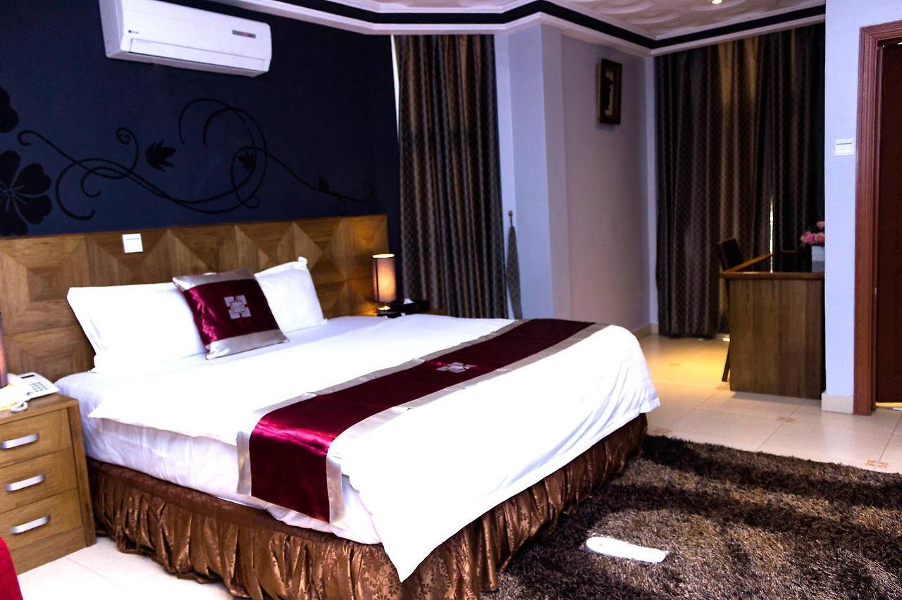 Airport West Hotel Accra Kültér fotó