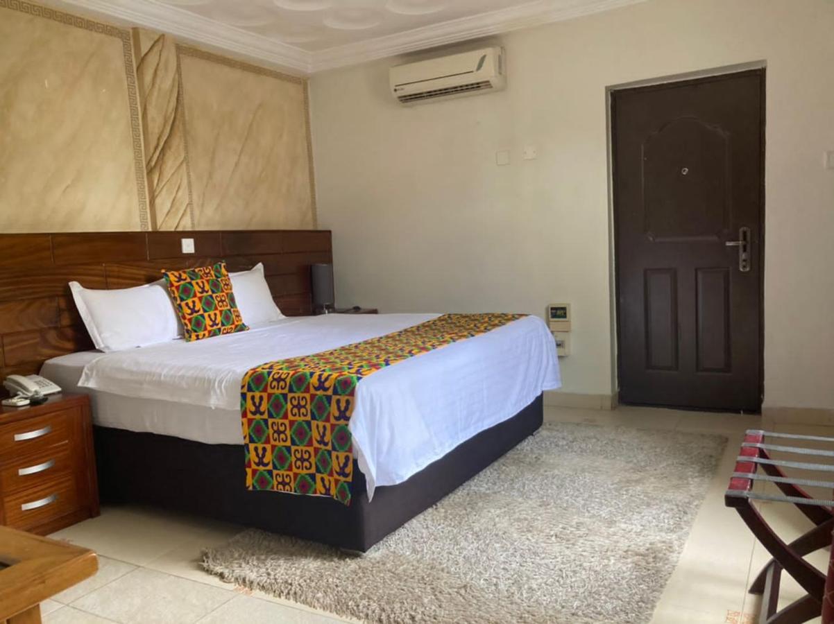 Airport West Hotel Accra Kültér fotó