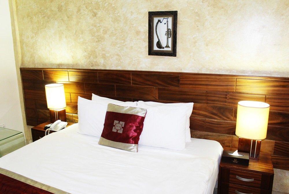 Airport West Hotel Accra Kültér fotó