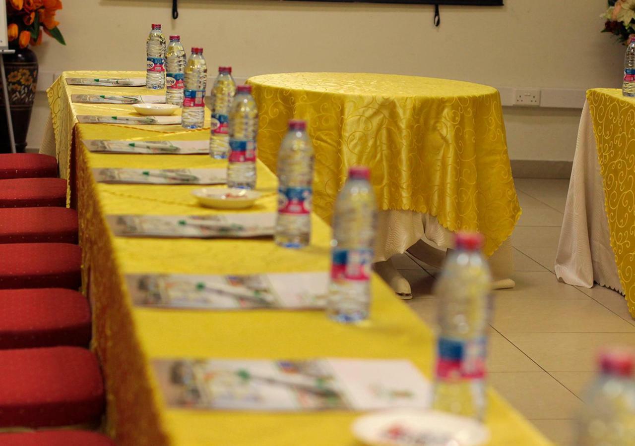 Airport West Hotel Accra Kültér fotó
